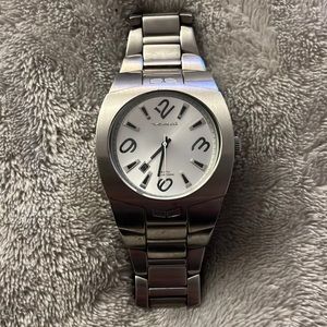 Vestal Motorhead V-8